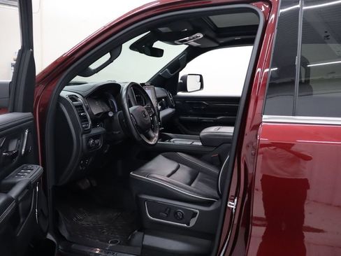 Used 2025 RAM 1500 Limited AWD/4WD image 23
