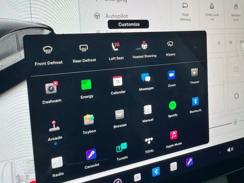 Used 2023 Tesla Model Y Long Range image 36