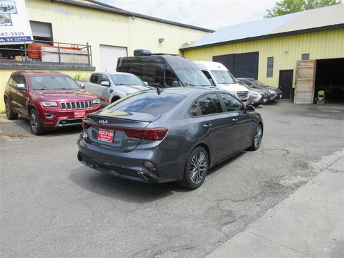 Used 2024 Kia Forte GT-Line FWD image 7