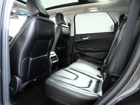 Certified 2020 Ford Edge Titanium w/ Canadian Touring Package AWD/4WD image 14