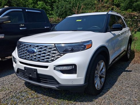 Used 2021 Ford Explorer Platinum w/ Equipment Group 601A AWD/4WD image 3