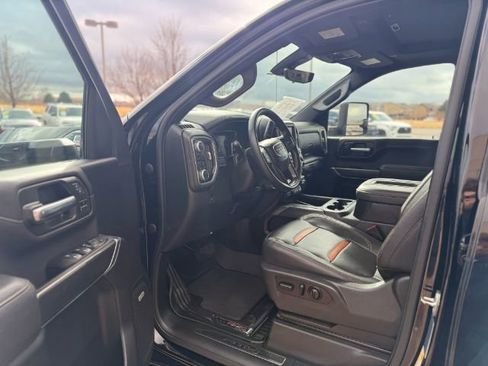Used 2022 GMC Sierra 2500 AT4 w/ AT4 Premium Plus Package AWD/4WD image 14
