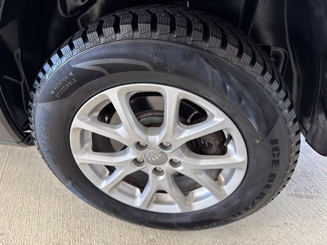 Used 2014 Jeep Cherokee Latitude AWD/4WD image 37