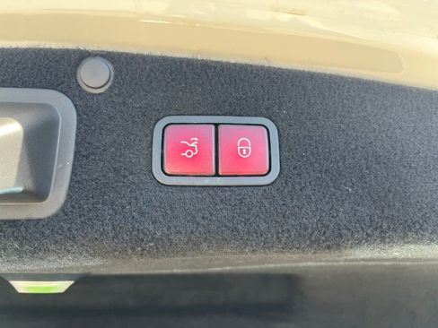 Used 2016 Mercedes-Benz S 550 4MATIC Sedan image 22