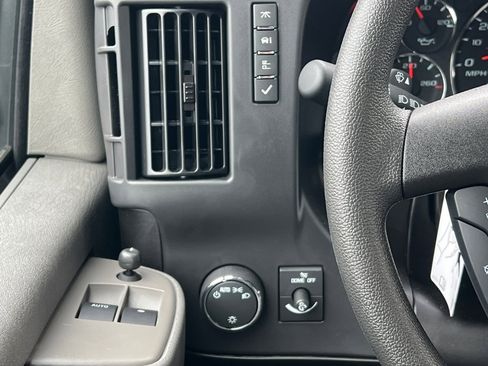 New 2025 Chevrolet Express 2500 w/ Driver Convenience Package image 25