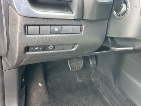 Used 2023 Nissan Rogue SV AWD/4WD image 30