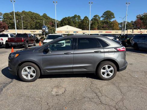 Certified 2022 Ford Edge SE image 8