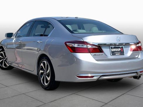Used 2016 Honda Accord EX image 11