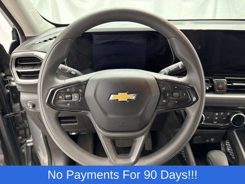 Used 2025 Chevrolet TrailBlazer LT AWD/4WD image 15