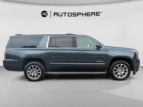 Used 2019 GMC Yukon XL Denali RWD image 11