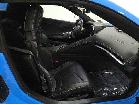 Used 2023 Chevrolet Corvette Stingray w/ Z51 Performance Package image 7