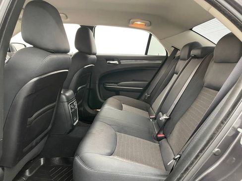 Used 2019 Chrysler 300 Touring w/ Sport Appearance Package RWD image 34
