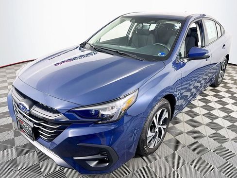 Used 2025 Subaru Legacy Premium AWD/4WD image 3