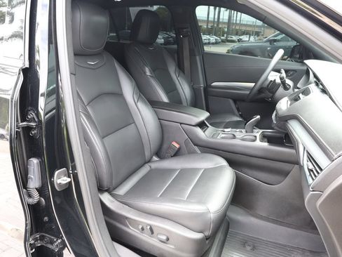 Used 2022 Cadillac XT4 Premium Luxury w/ Cold Weather Package FWD image 22