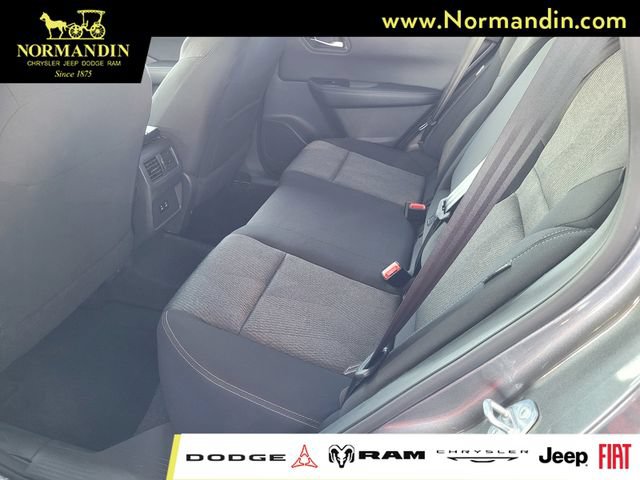 Used 2025 Nissan Rogue SV AWD/4WD image 18