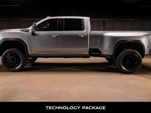 Used 2026 GMC Sierra 3500 Denali w/ Denali Reserve Package AWD/4WD image 6