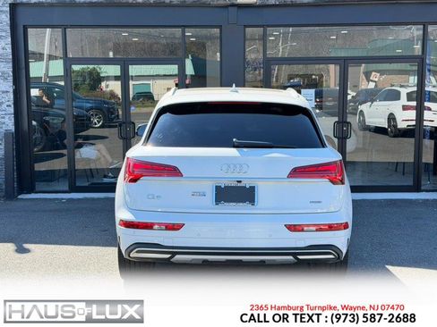 Used 2021 Audi Q5 2.0T Premium Plus w/ Premium Plus Package AWD/4WD image 23