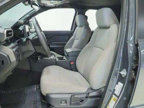 Used 2024 Toyota Tacoma SR5 w/ SR5 Upgrade Package RWD image 29
