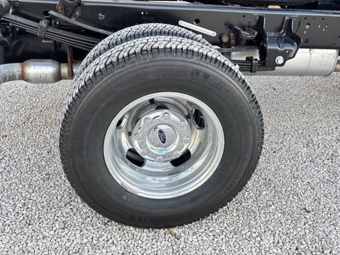 New 2026 Ford F350 XL w/ XL Chrome Package AWD/4WD image 15
