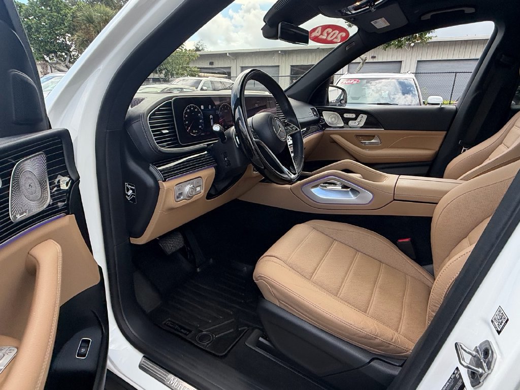 Used 2024 Mercedes-Benz GLE 450 4MATIC image 11