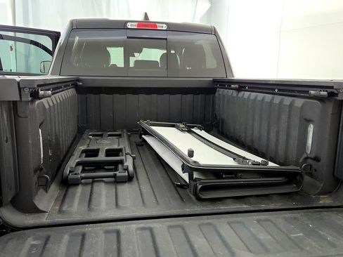 Used 2019 RAM 1500 Limited AWD/4WD image 18