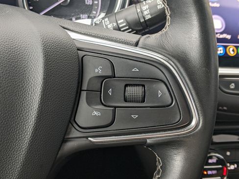 Used 2021 Buick Encore GX Select image 21