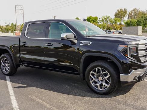 New 2026 GMC Sierra 1500 SLE w/ Max Trailering Package AWD/4WD image 6