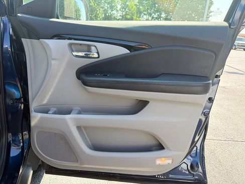 Certified 2020 Honda Pilot Touring image 26