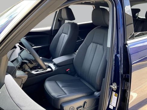 Used 2025 Audi Q5 Premium w/ Convenience Package AWD/4WD image 8