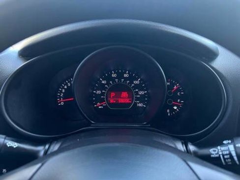 Used 2019 Kia Soul FWD image 18