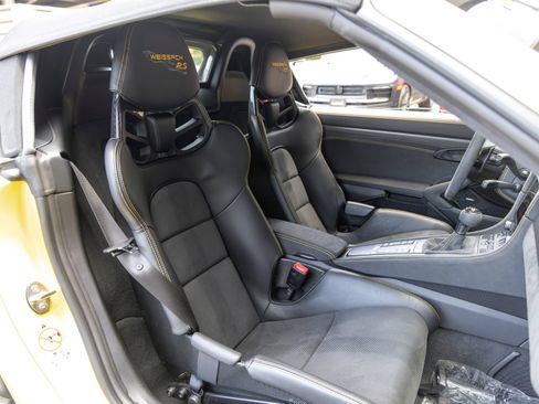 Certified 2025 Porsche 718 Boxster Spyder RS RWD image 73