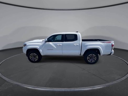 Certified 2021 Toyota Tacoma TRD Sport AWD/4WD image 5