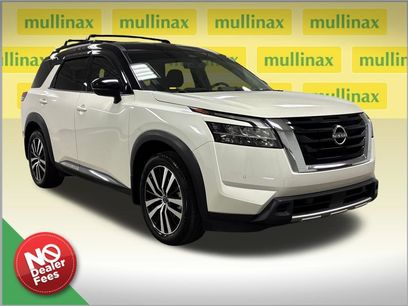 Used 2023 Nissan Pathfinder Platinum