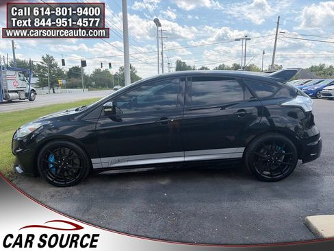 Used 2017 Ford Focus RS AWD/4WD image 8