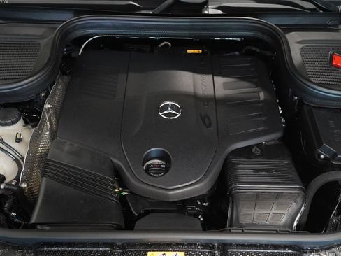 Used 2026 Mercedes-Benz GLS 450 4MATIC image 30