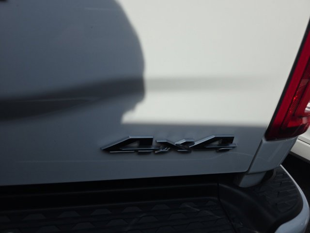 Used 2026 RAM 2500 Laramie AWD/4WD image 23