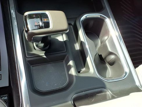 New 2026 Chevrolet Silverado 1500 LTZ w/ Z71 Off-Road Package AWD/4WD image 9