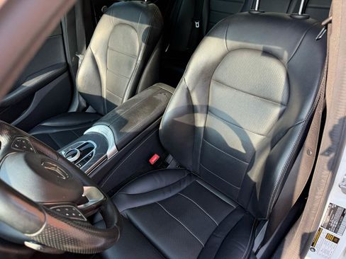 Used 2017 Mercedes-Benz C 300 4MATIC Sedan image 6