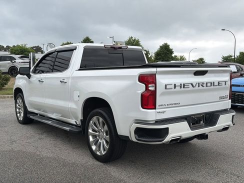Used 2021 Chevrolet Silverado 1500 High Country w/ Technology Package AWD/4WD image 2