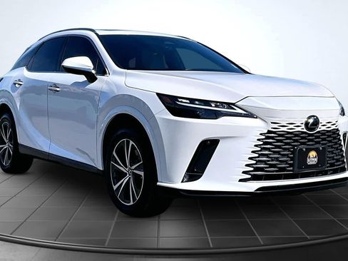 Used 2023 Lexus RX 350h w/ Accessory Package (Z1) AWD/4WD image 22
