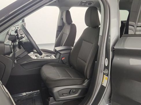 Certified 2024 Ford Explorer XLT AWD/4WD image 15