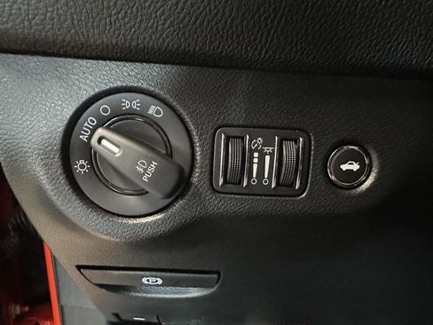 Used 2022 Dodge Challenger R/T Scat Pack w/ Shaker Package image 18