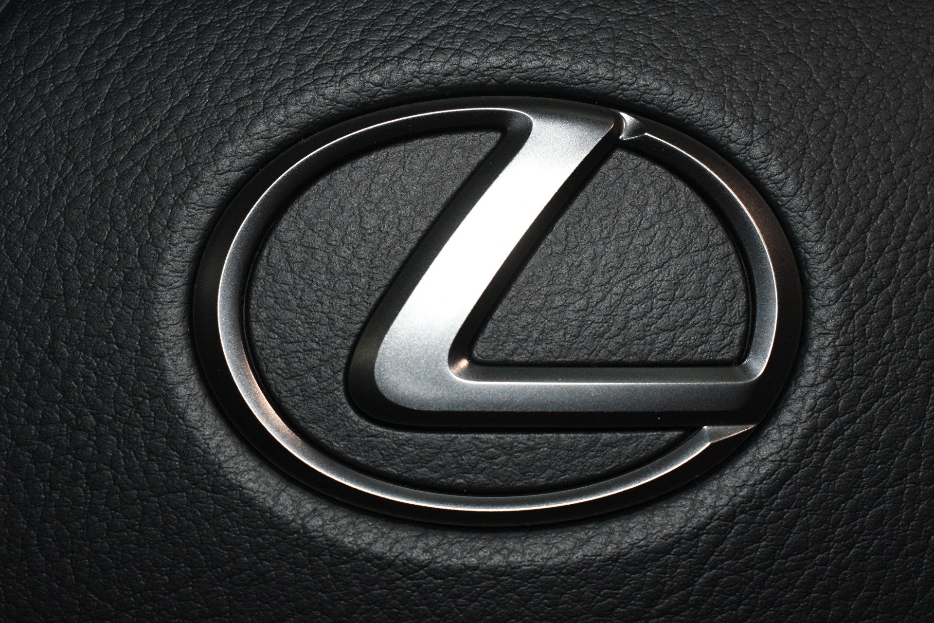 Used 2025 Lexus IS 350 F Sport RWD image 29