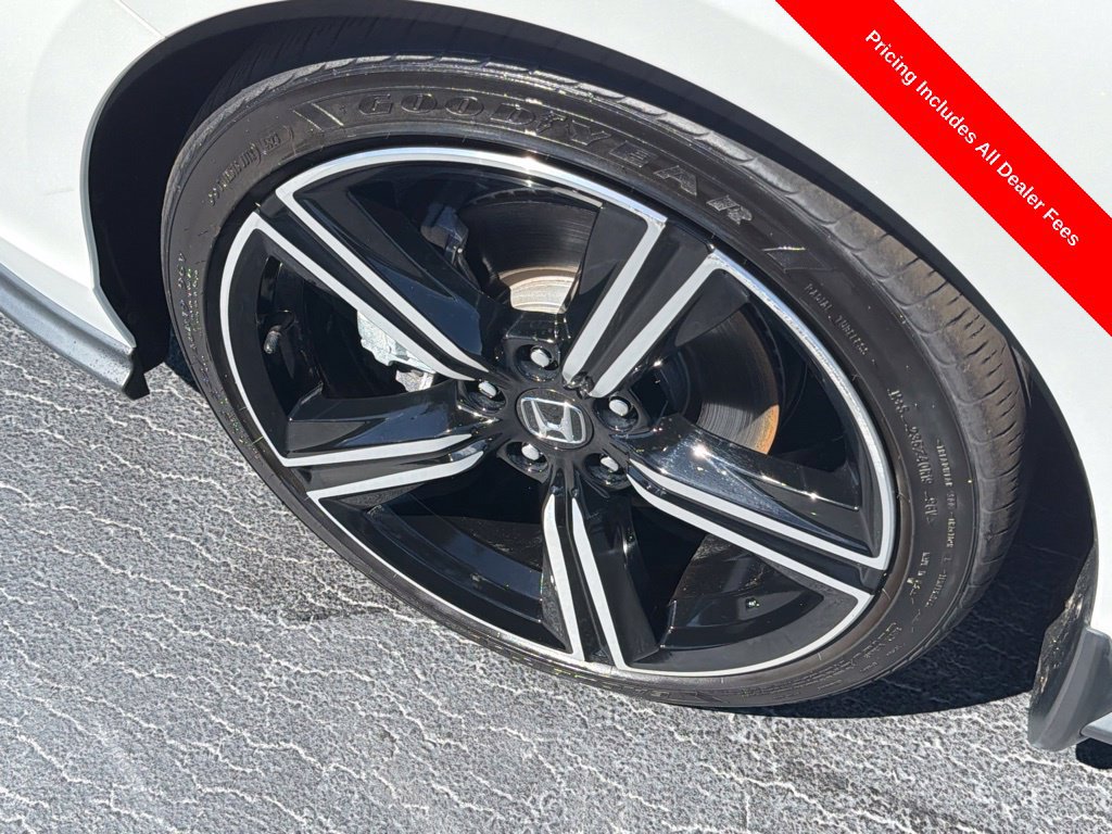 Used 2024 Honda Accord Sport image 2