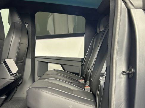 Used 2024 Tesla Cybertruck AWD Crew Cab image 19