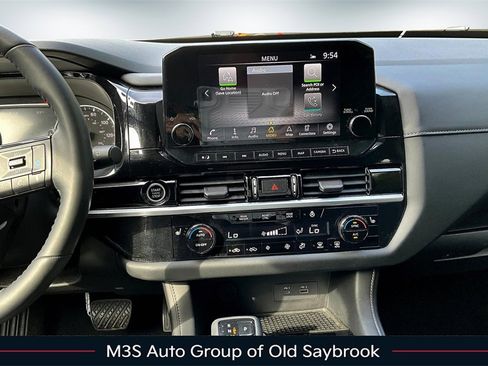 Certified 2022 Nissan Pathfinder SL image 9