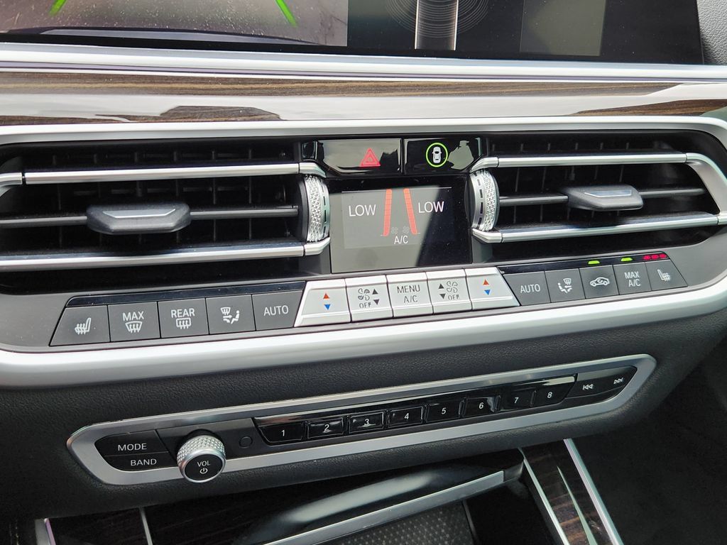 Used 2021 BMW X5 xDrive45e w/ M Sport Package AWD/4WD image 26