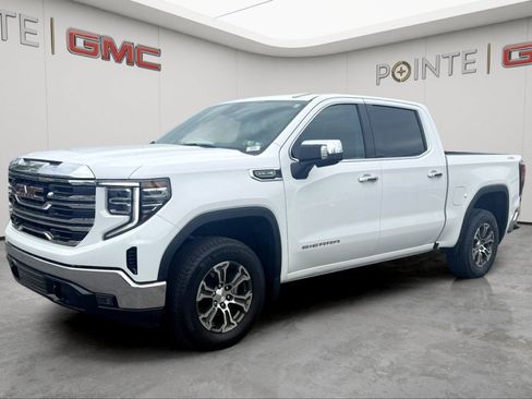 Used 2026 GMC Sierra 1500 SLT AWD/4WD image 3
