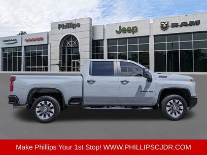 Used 2024 Chevrolet Silverado 2500 Custom w/ Custom Value Package