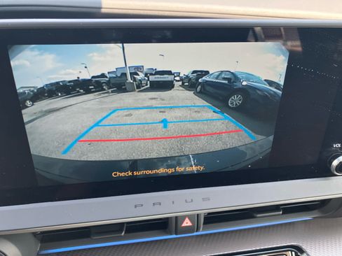Certified 2026 Toyota Prius XLE FWD image 22